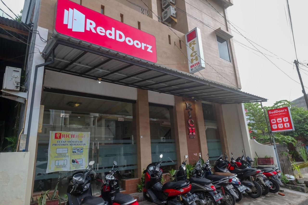 Reddoorz At Hotel Rich Parepare Near Pantai Mattirotasi Eksteriør billede