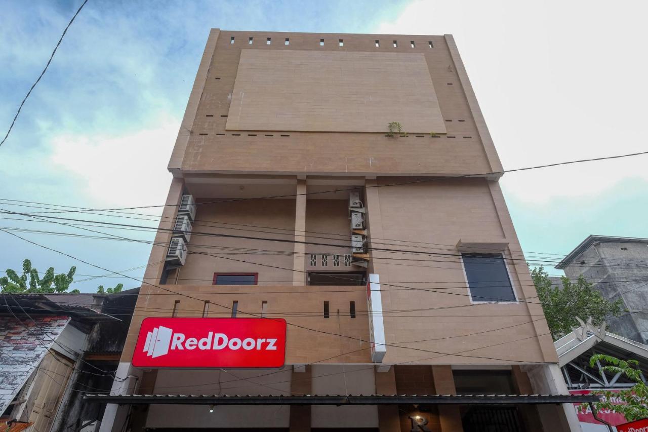 Reddoorz At Hotel Rich Parepare Near Pantai Mattirotasi Eksteriør billede